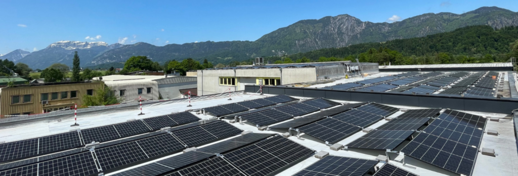 Symbolbild Photovoltaikanlage zur Information über die Förderung 2026 für PV-Anlagen und Stromspeicher in Österreich und Tirol